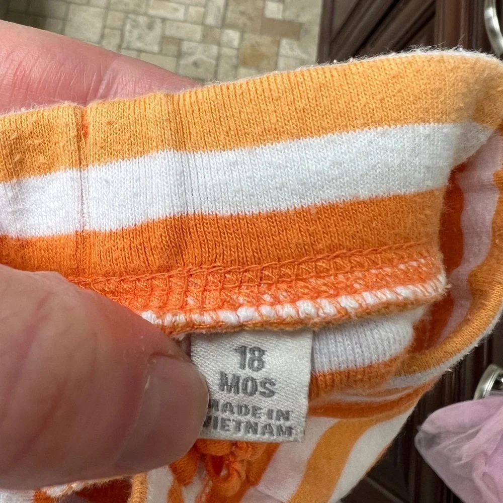 The Children’s Place 18M White and Orange Stripe Stretch Girl’s Shorts